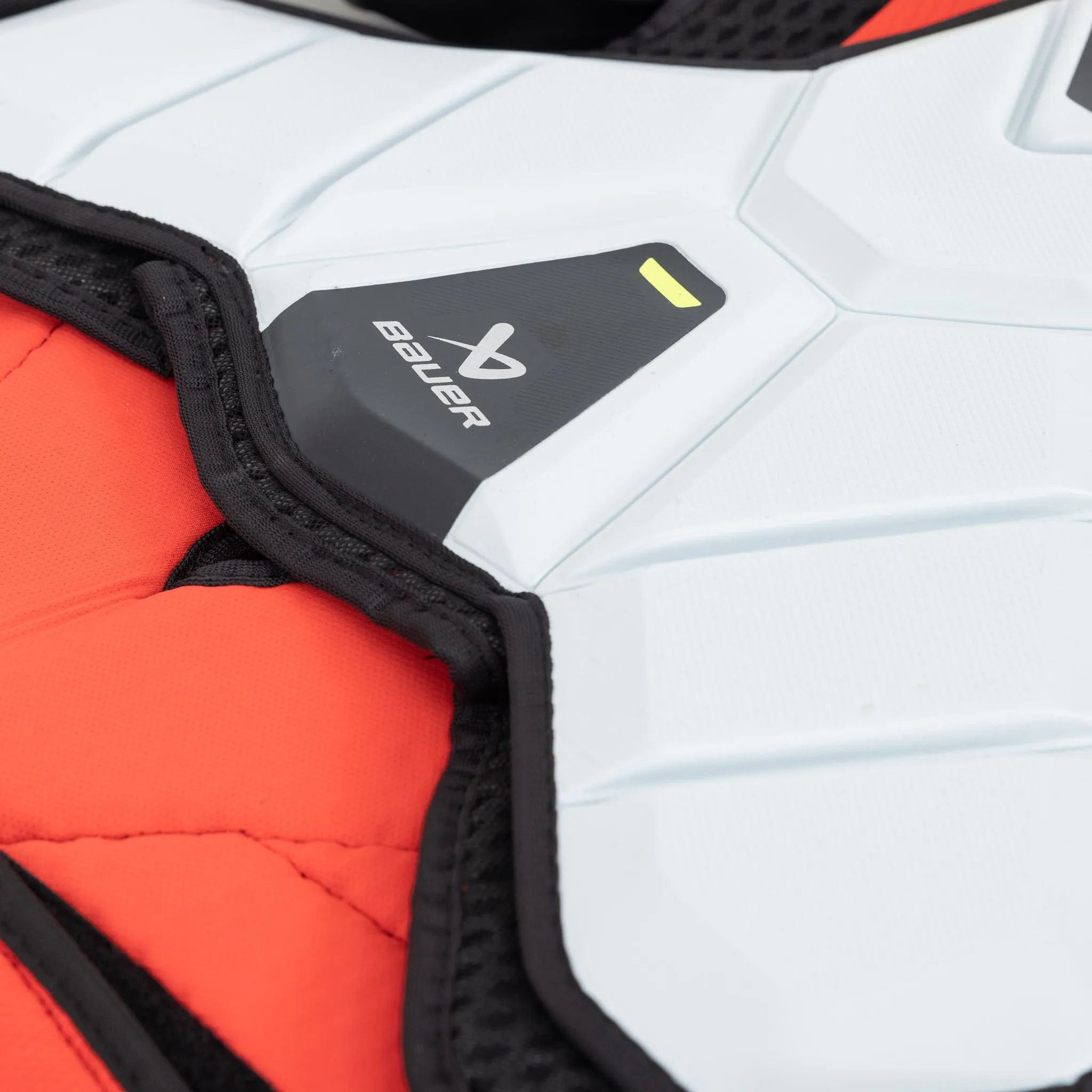 Bauer Vapor Hyperlite Intermediate Shoulder Pads