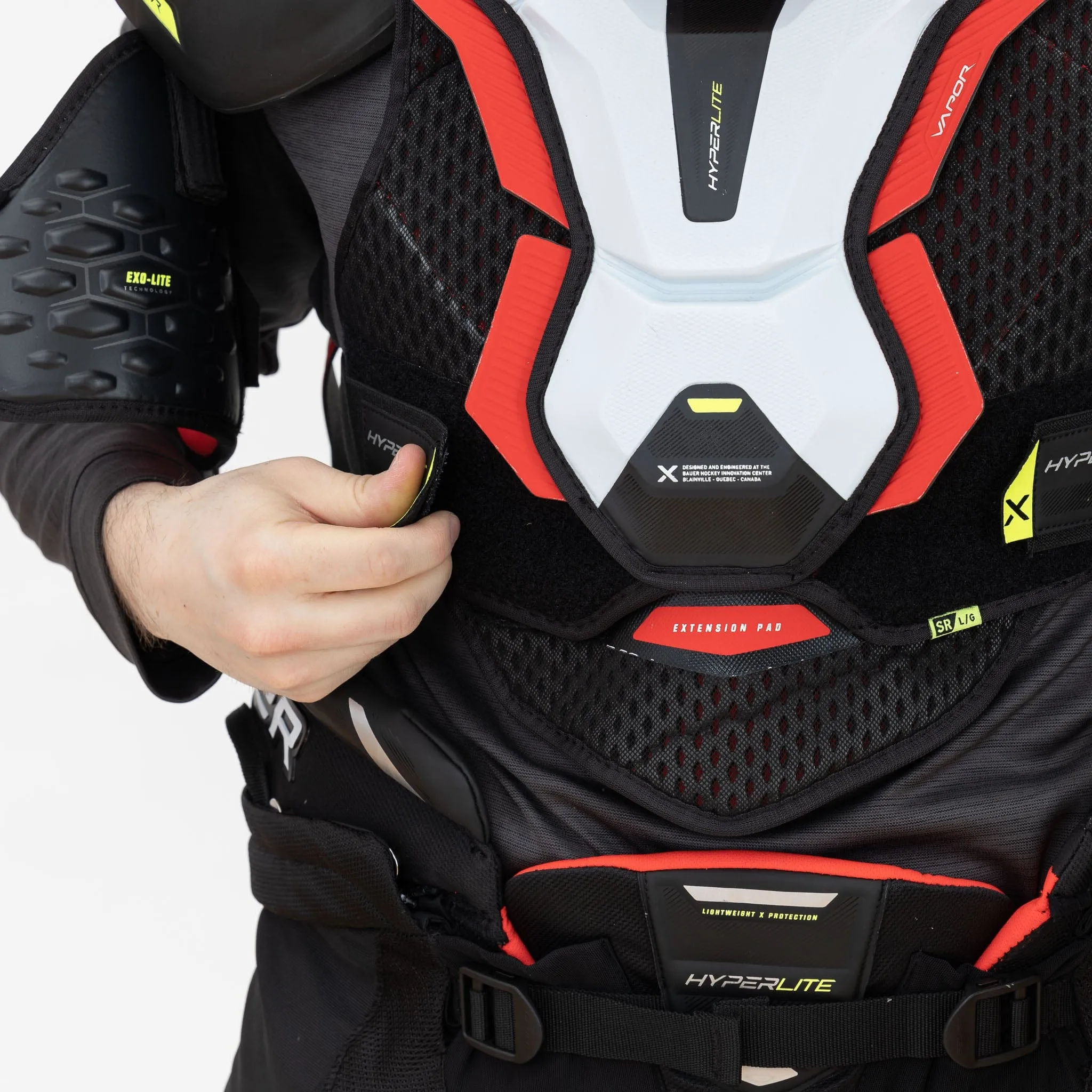 Bauer Vapor Hyperlite Intermediate Shoulder Pads