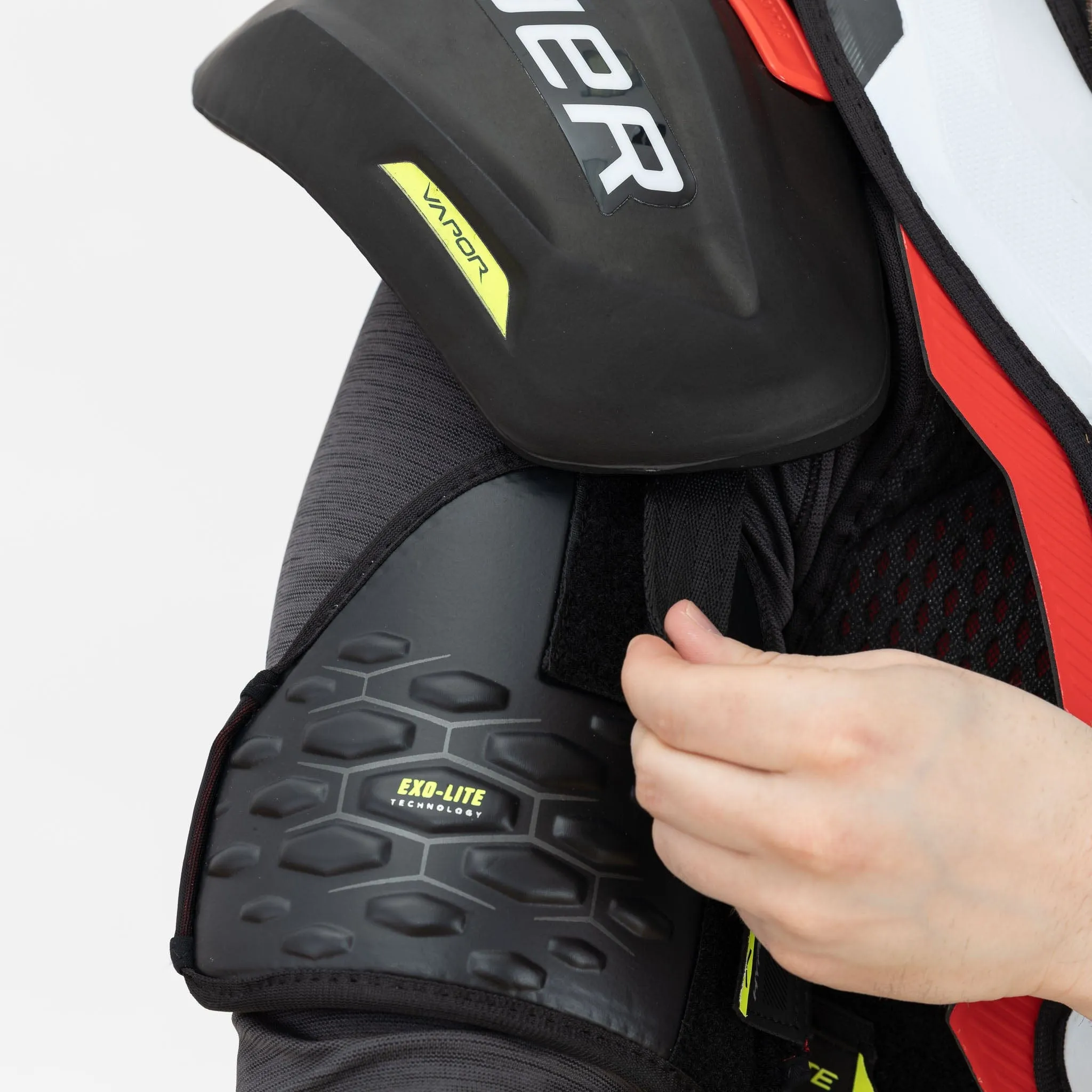 Bauer Vapor Hyperlite Intermediate Shoulder Pads