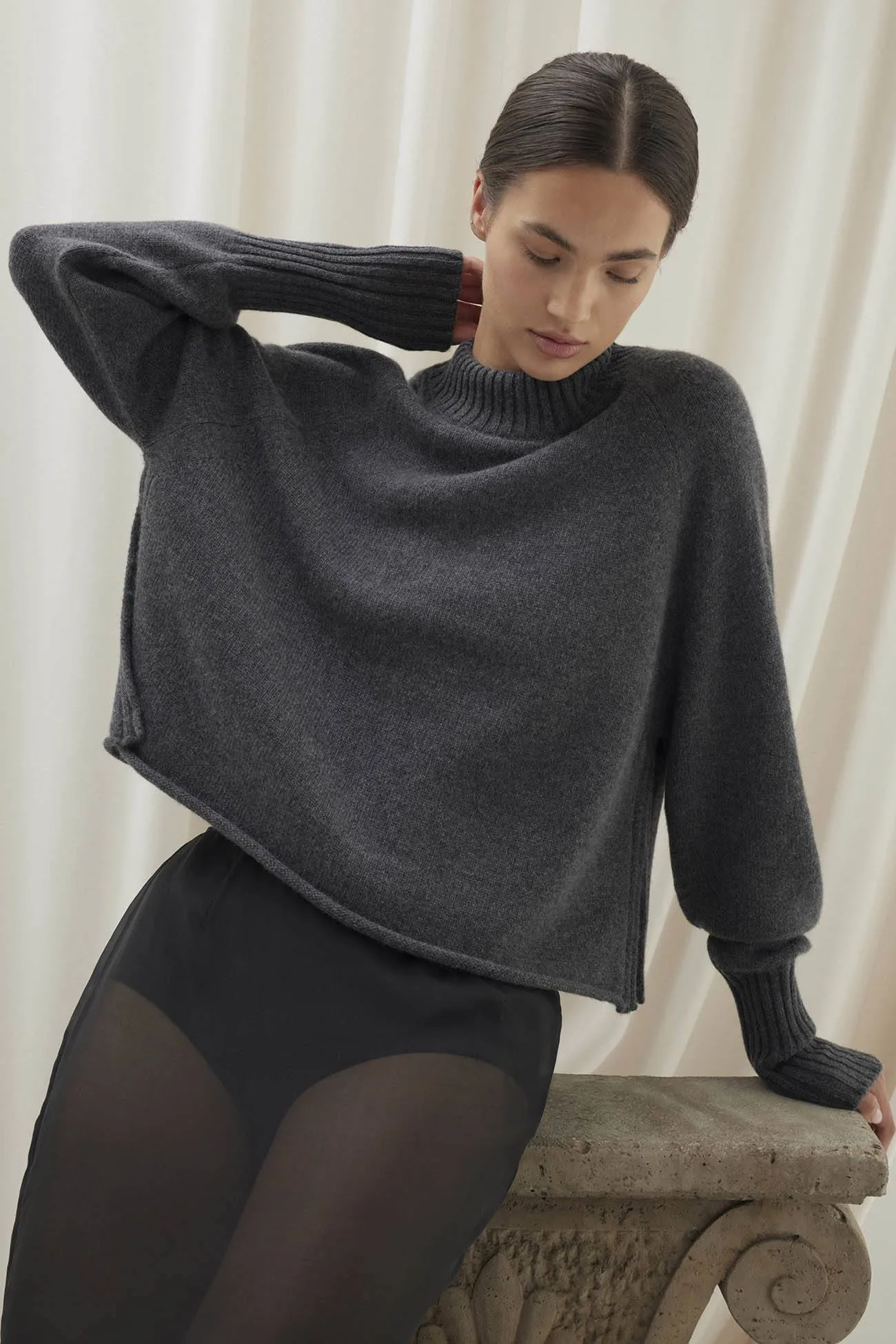 SICILIY CASHMERE CREWNECK SWEATER